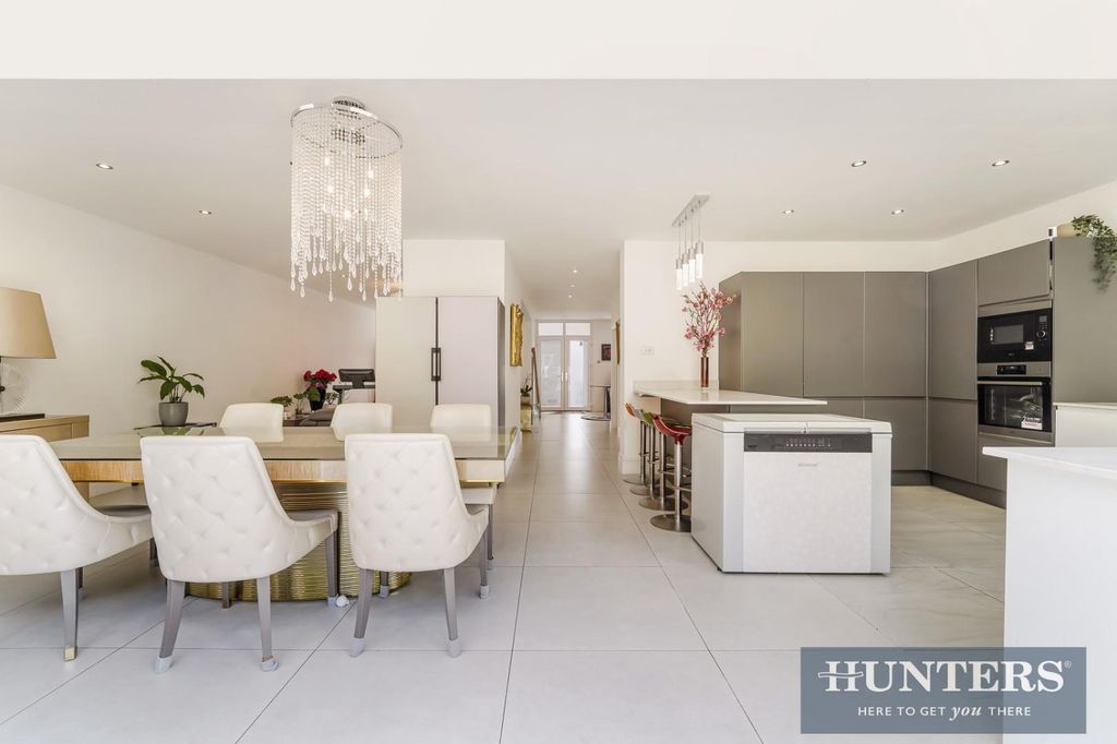Property photo 1 of 35 Kitchen/Dining