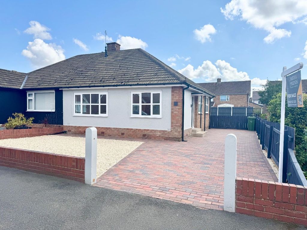 Property photo 1 of 12 External