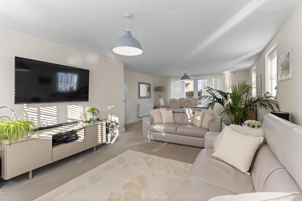 Additional image 7 of 4 bed detached house for saleOak Fields, Hailsham BN27