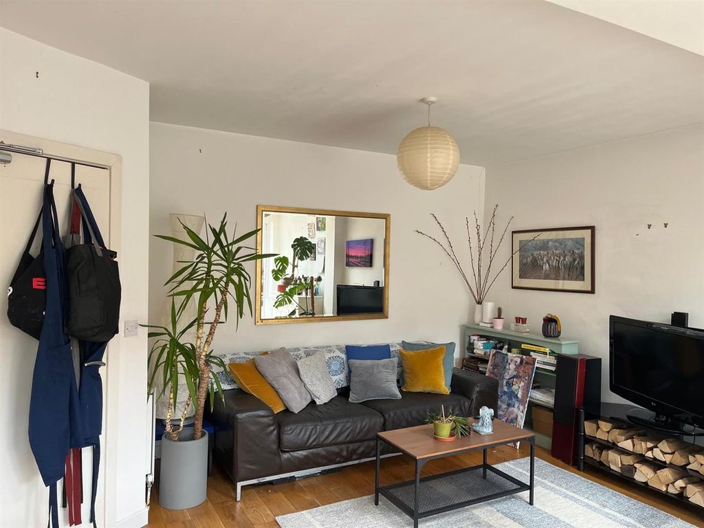 Property photo 3 of 13 4.Jpg