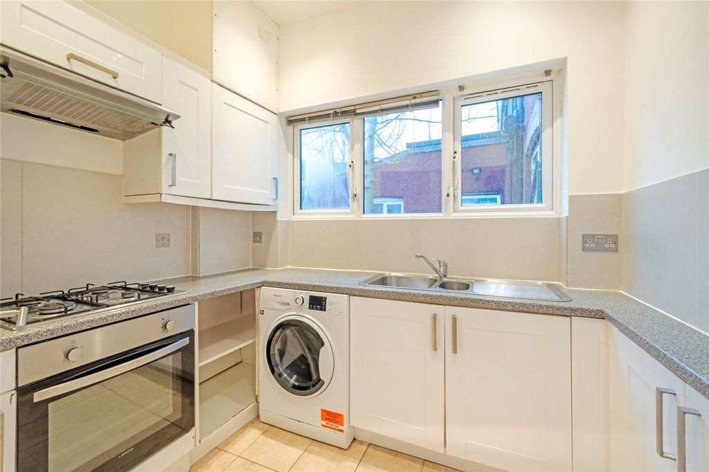 Property photo 2 of 22 Picture No. 54