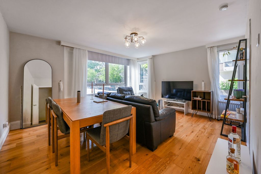 Property photo 2 of 7