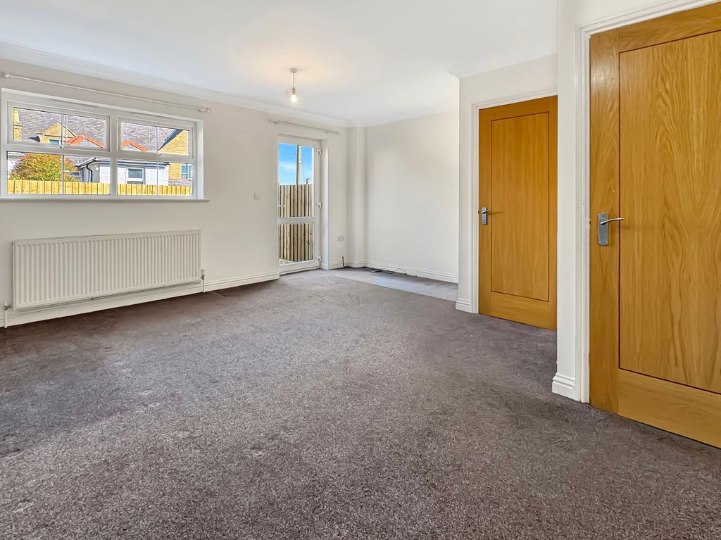 Property photo 2 of 17 Photo 14