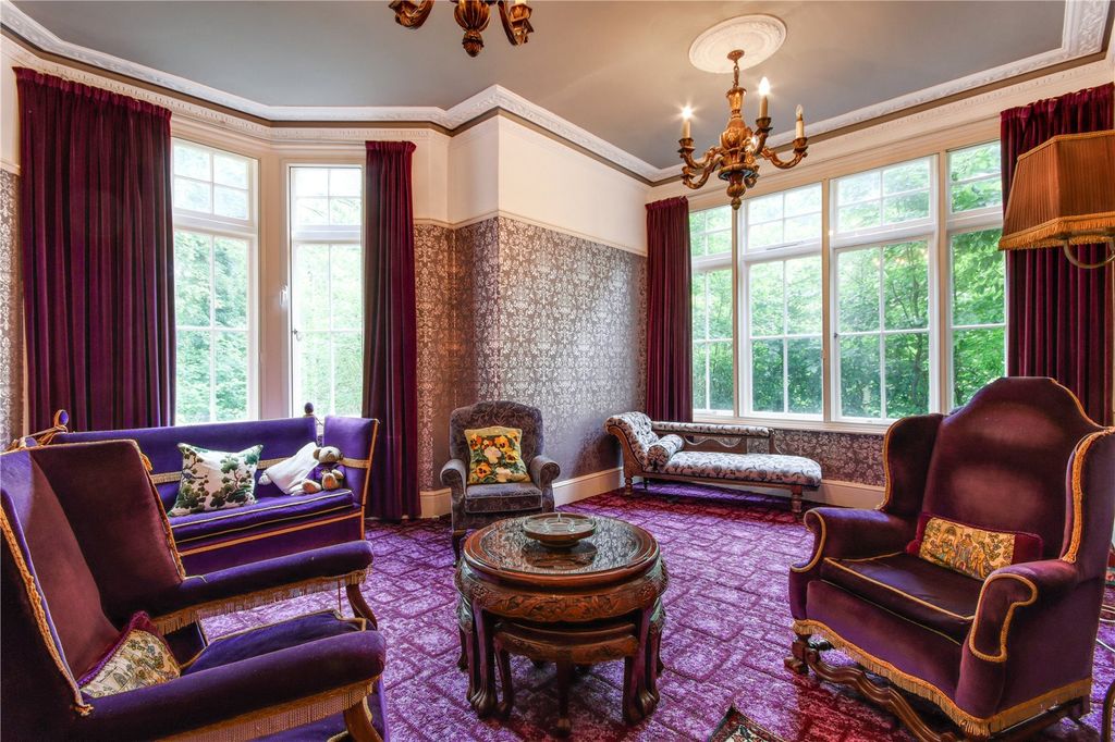 Property photo 3 of 21 Drawing Room