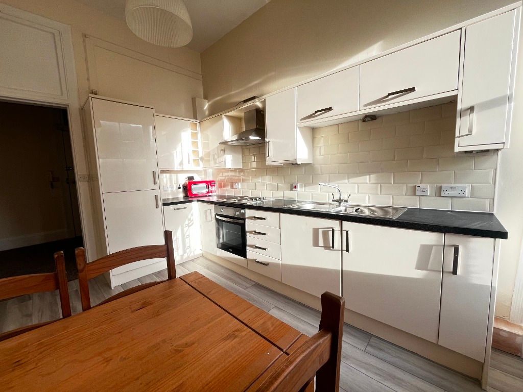 Property photo 3 of 10 Photo 3