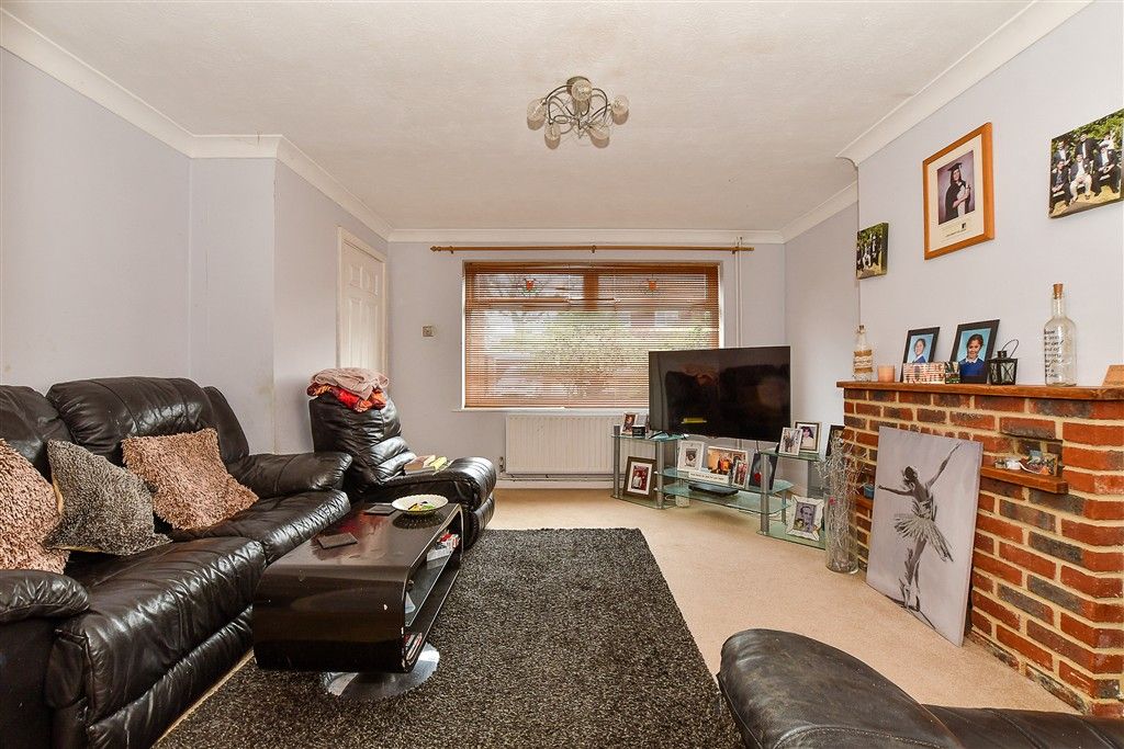 Property photo 2 of 14 Lounge/ Dining Room