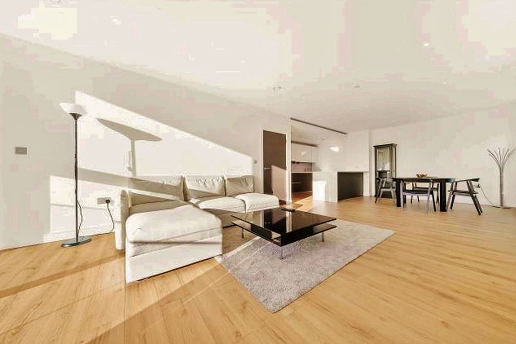 Property photo 1 of 17 Photo 11