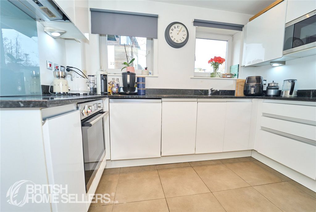 Property photo 3 of 14 Picture No. 14