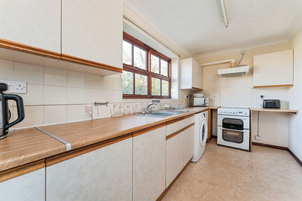 Property photo 3 of 14