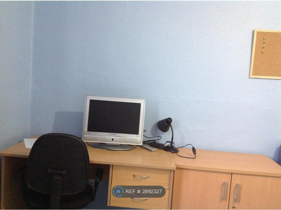 Property photo 1 of 10 Single Room