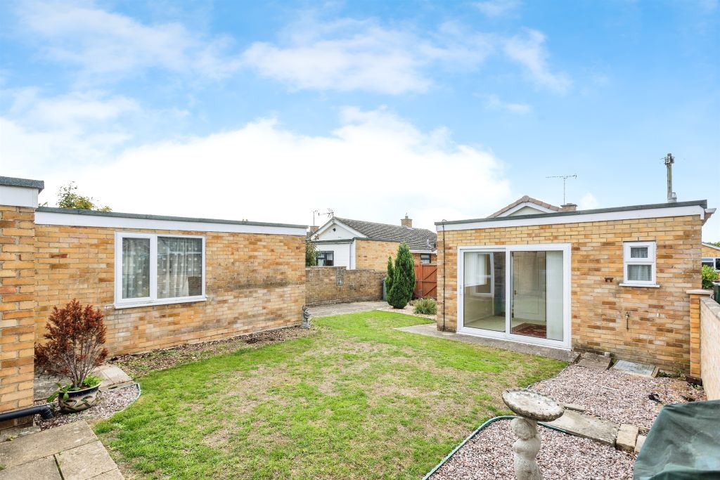 Property photo 2 of 16