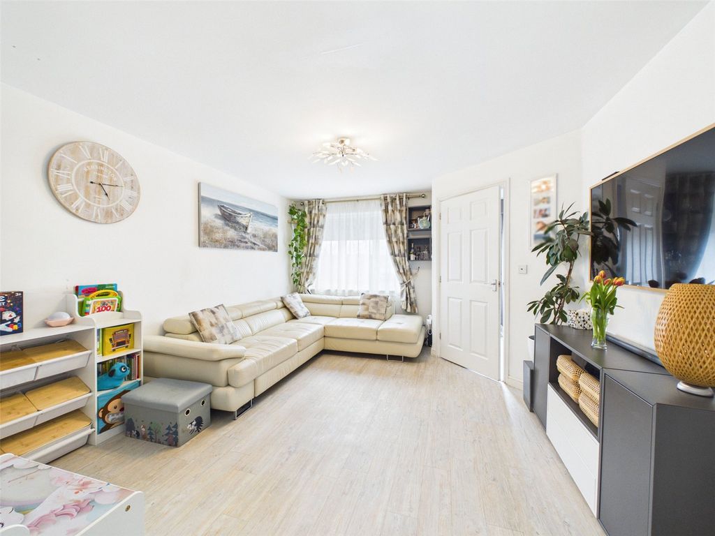 Property photo 3 of 16 Picture No. 04
