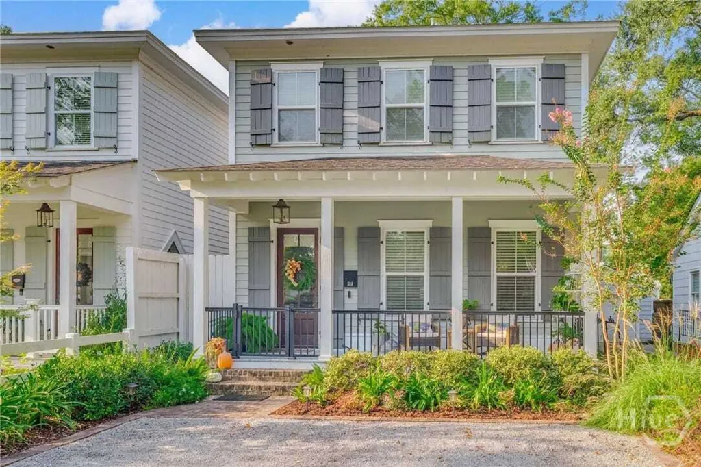 Property photo 1 of 31