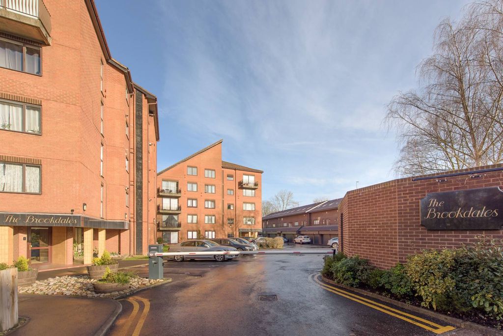 Property photo 2 of 6