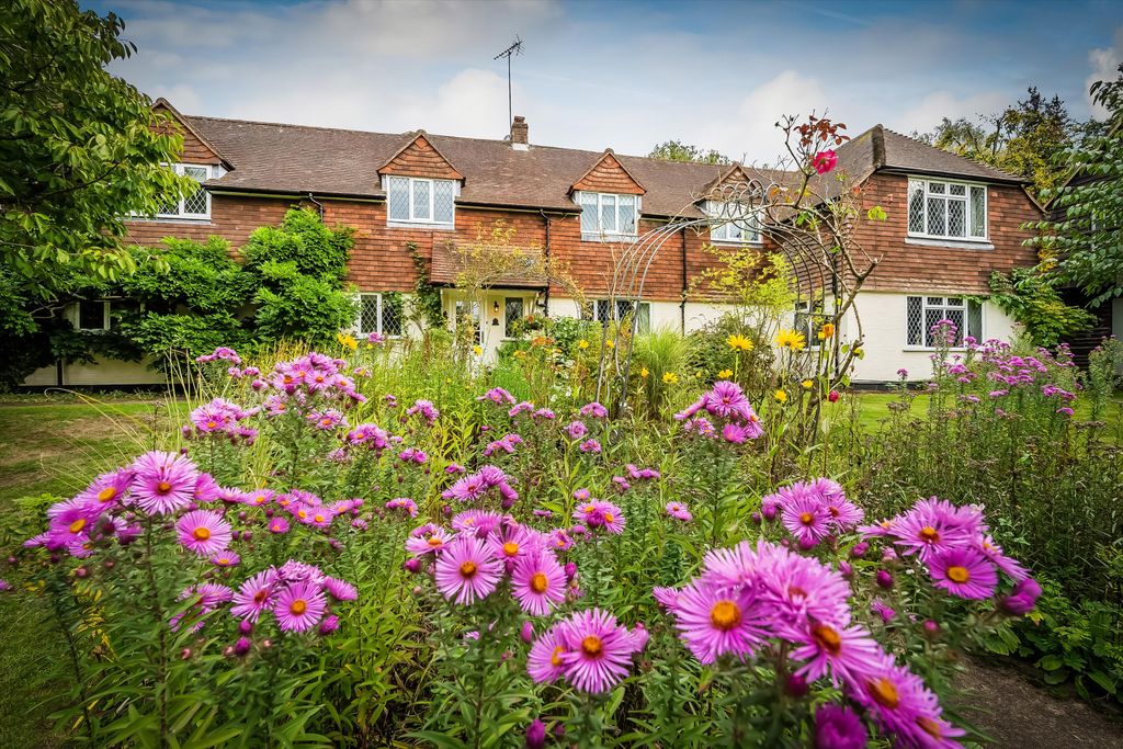 Property photo 1 of 35 Image