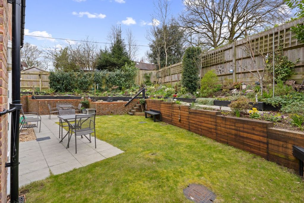 Property photo 3 of 34