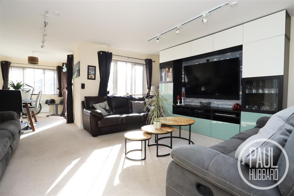 Property photo 2 of 25 Img_1004.Jpg