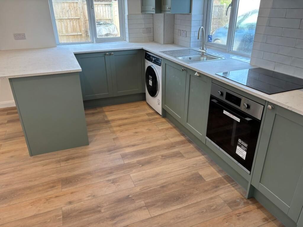 Property photo 3 of 35