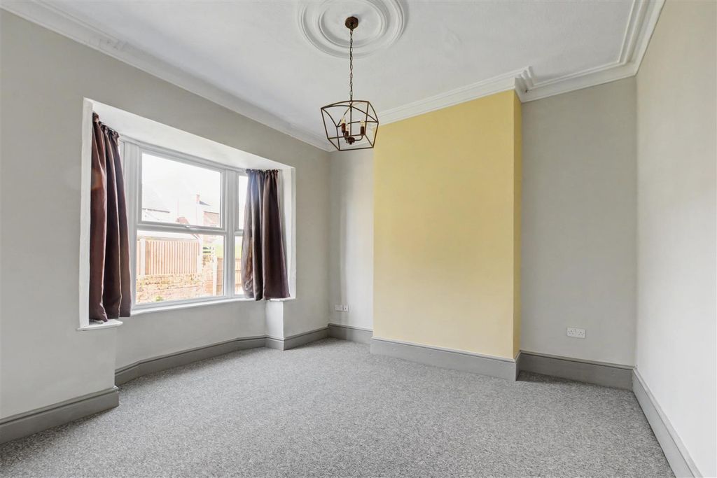 Property photo 2 of 15 Lounge.Jpeg