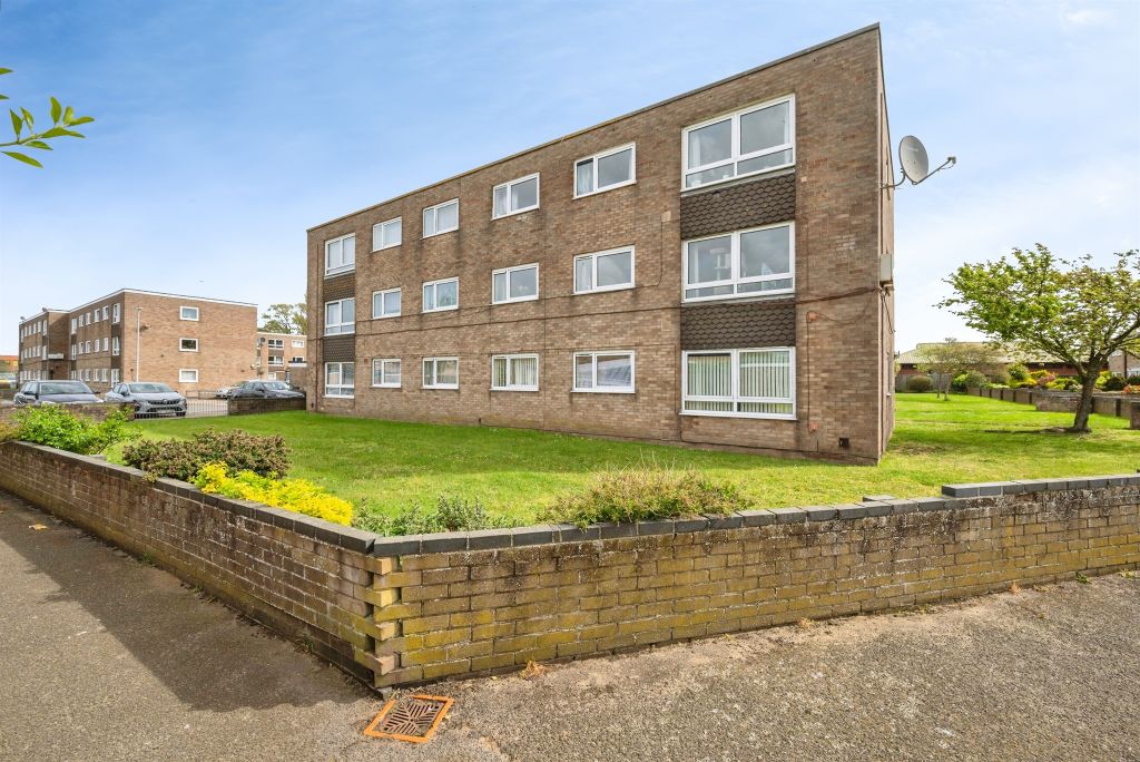 Property photo 2 of 13