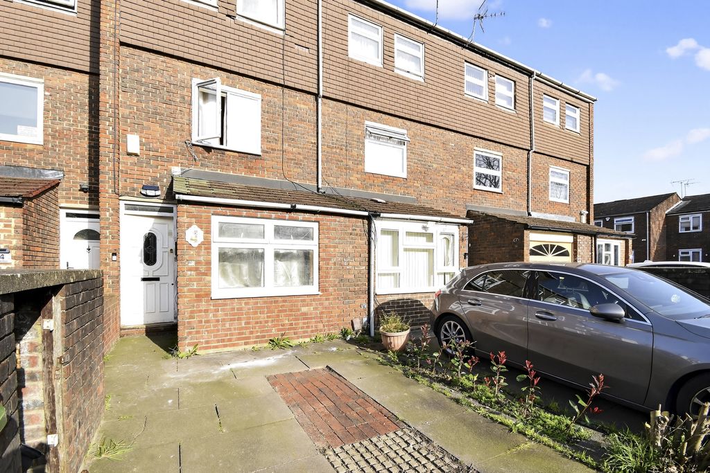 Property photo 2 of 20 Front View