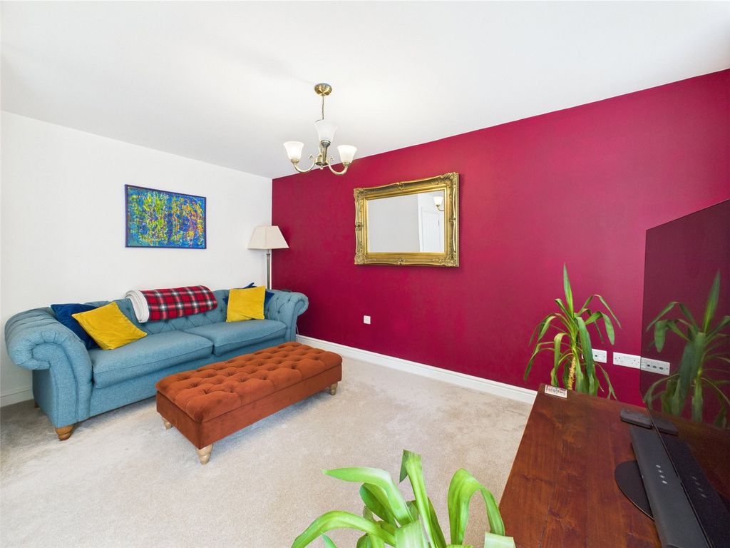 Property photo 3 of 27 Picture No. 03