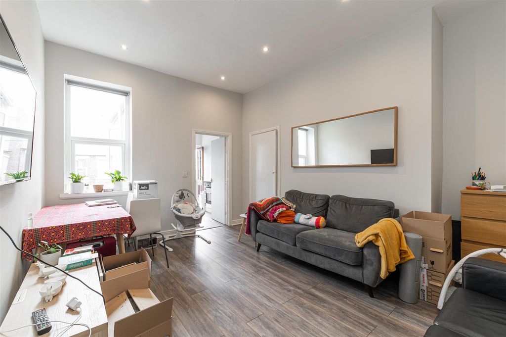 Property photo 3 of 9 Edit-6209.Jpg