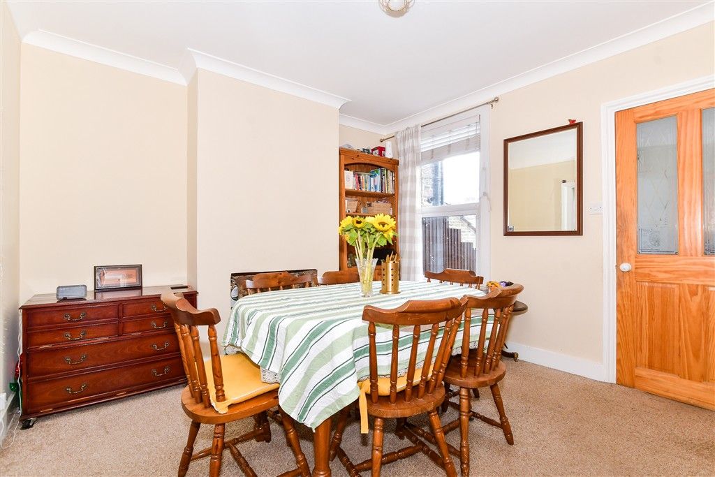 Property photo 2 of 11 Dining Room
