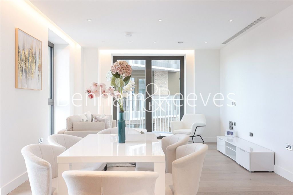 Property photo 3 of 11 Picture No. 07