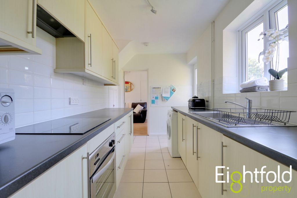 Property photo 3 of 12 Image