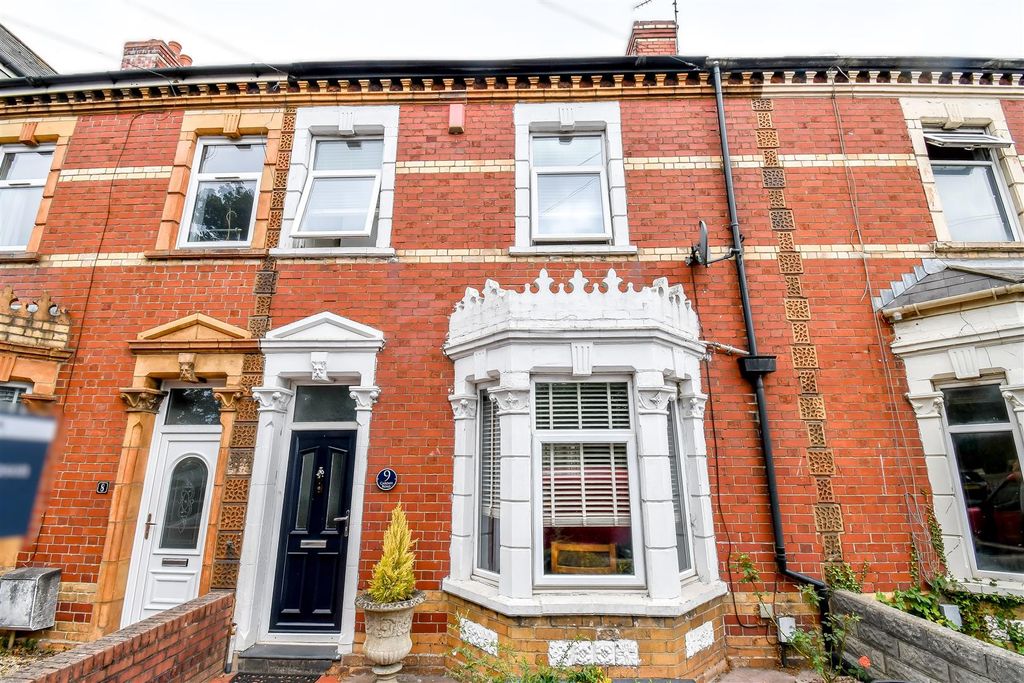 Property photo 1 of 27