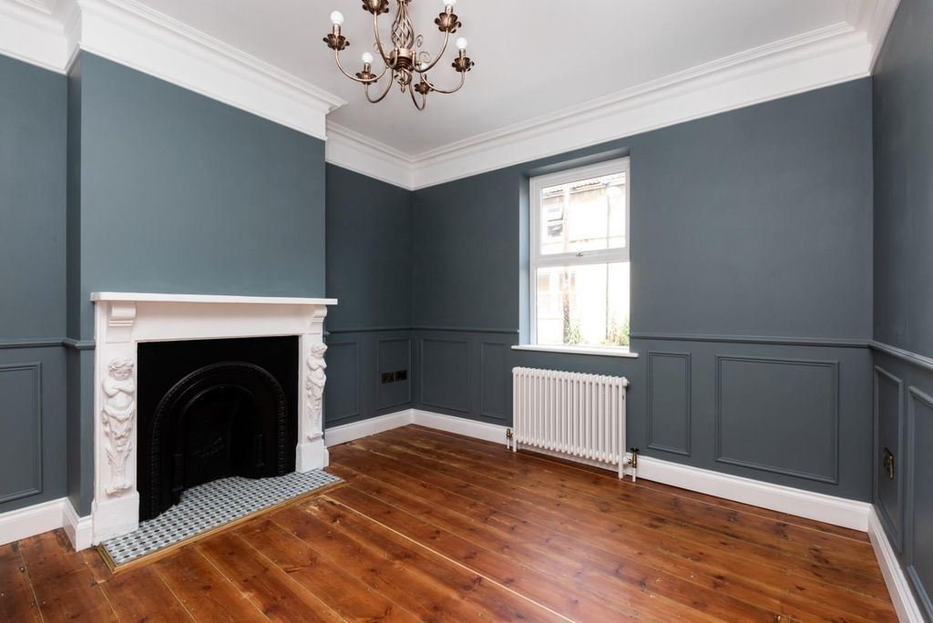 Property photo 2 of 25 43 Caledonian Road, Bath BA2 3rd-12.Jpg