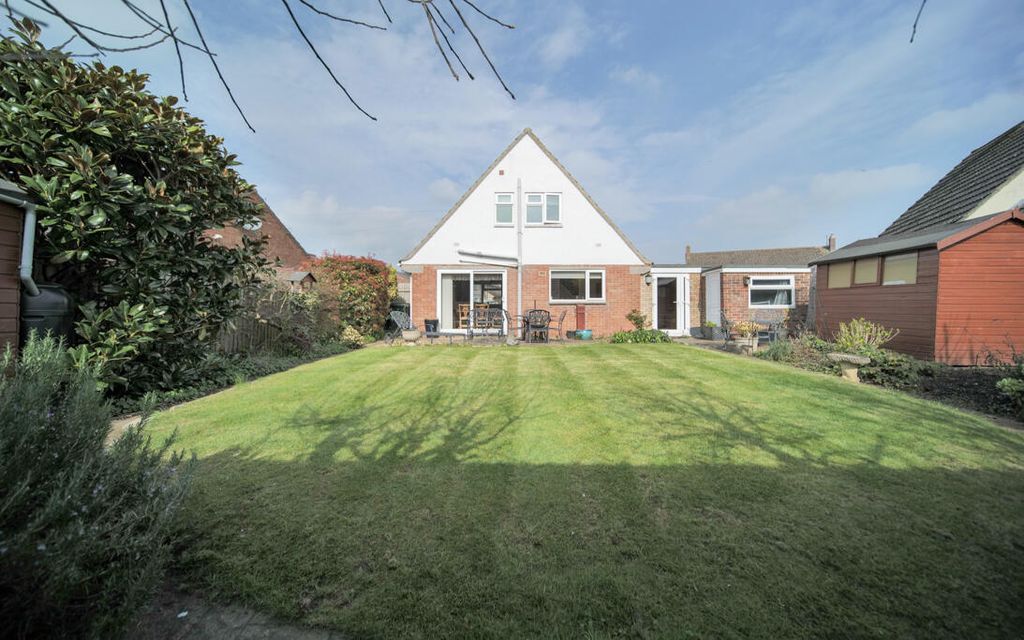 Property photo 3 of 15 P1069630.Jpg