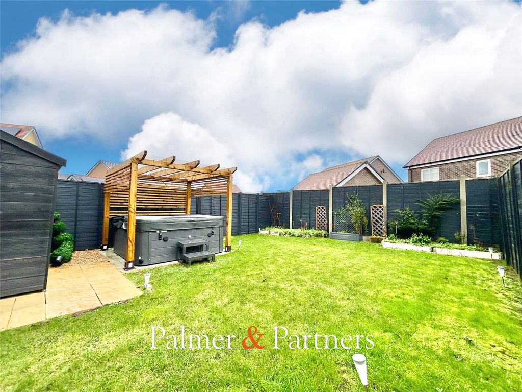 Property photo 3 of 18 Picture No. 15