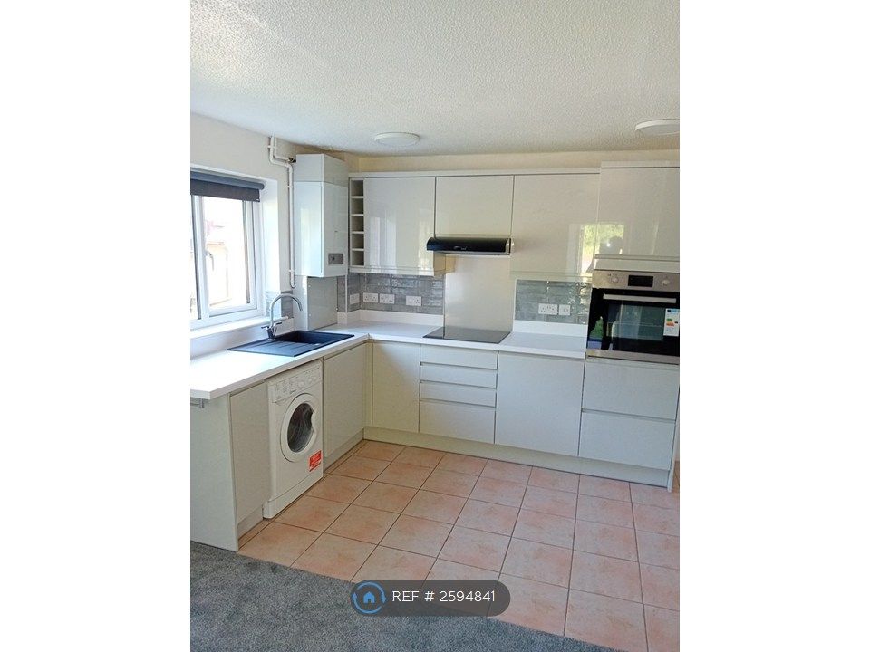 Property photo 1 of 15 Kitchen