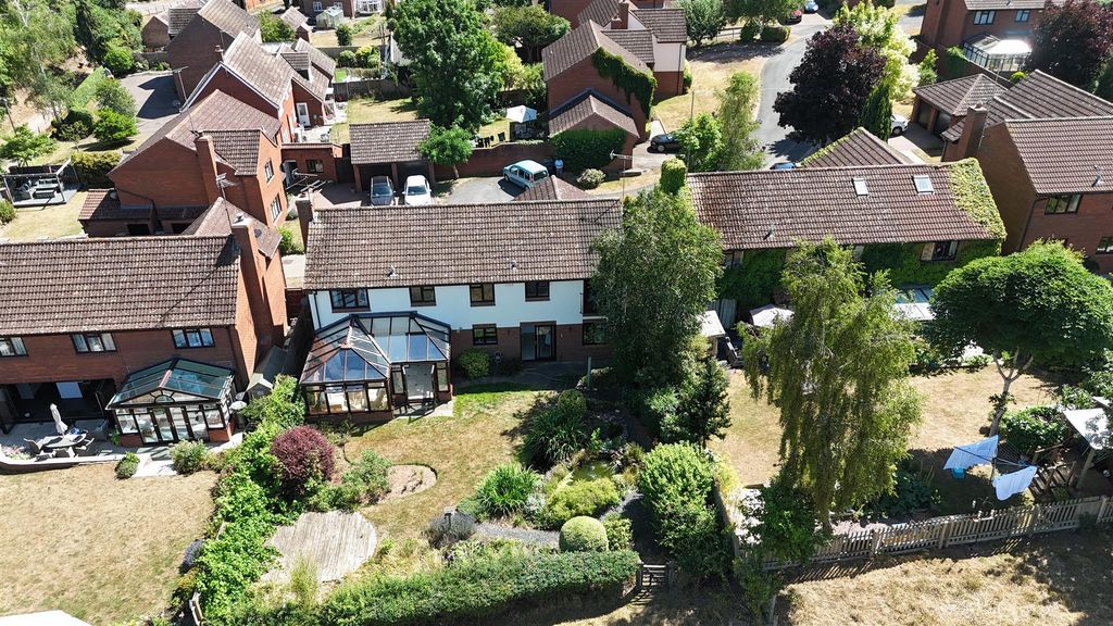 Property photo 2 of 33