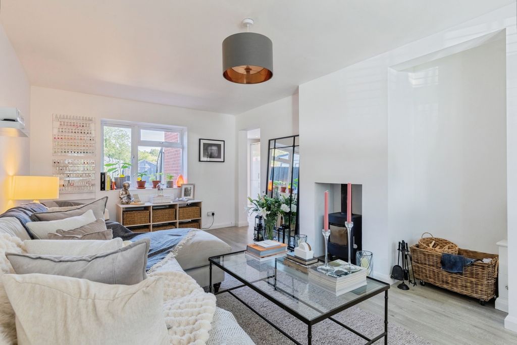 Property photo 3 of 19 Pbox-Img.Jpg