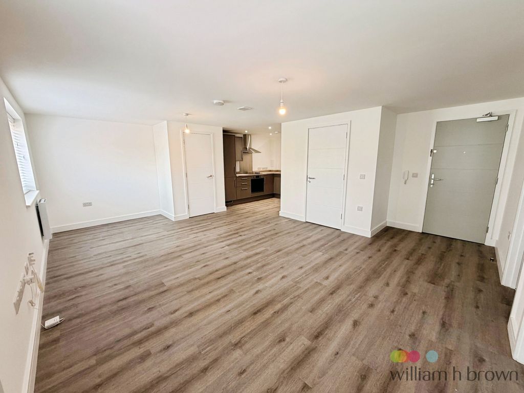 Property photo 3 of 18 Living Room