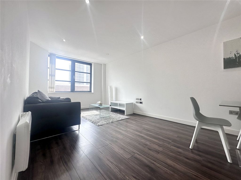 Property photo 2 of 10 Picture No. 11