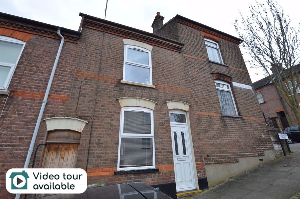 Property photo 1 of 15 4440410