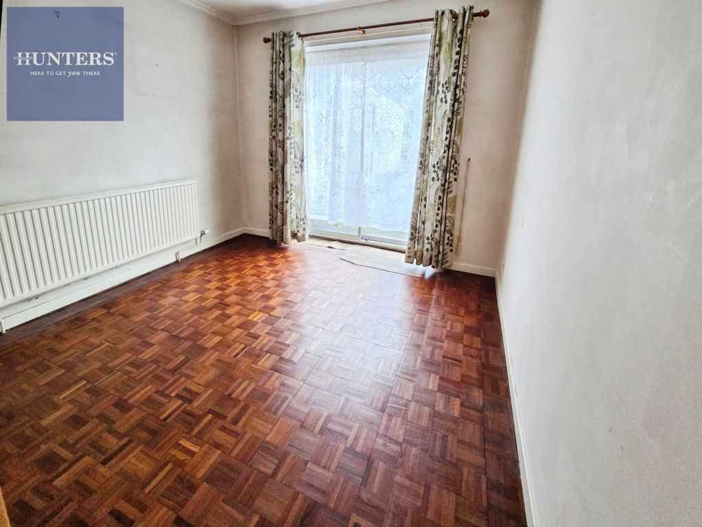 Property photo 3 of 11 Pbox-Img.Jpg