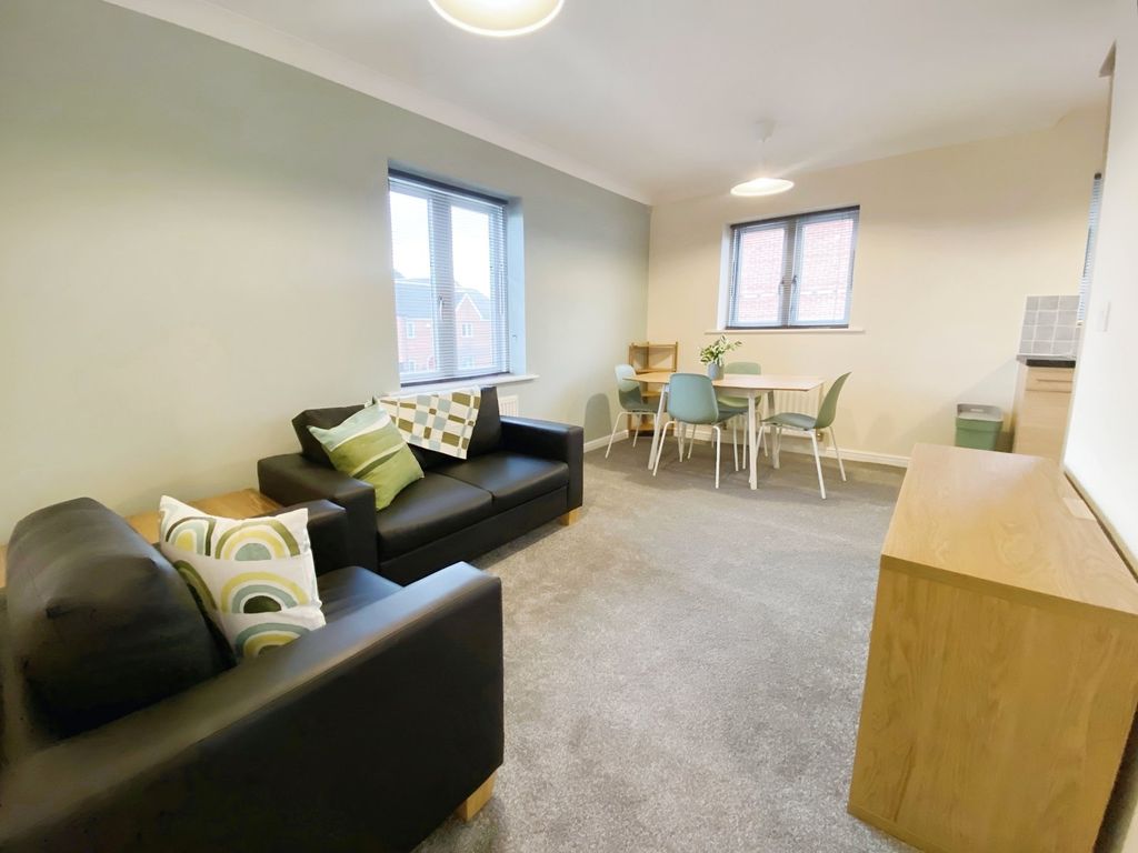 Property photo 1 of 12 Picture No. 28