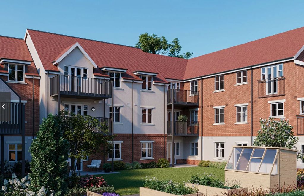 Property photo 1 of 8