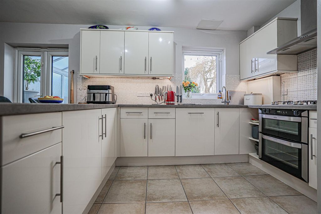 Property photo 3 of 25 980A0728.Jpg