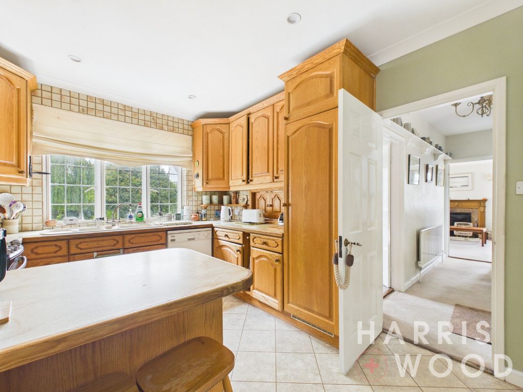 Property photo 2 of 36 5271632