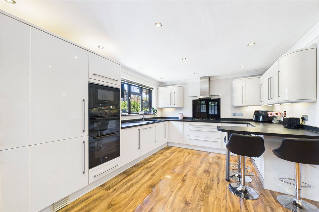 Property photo 3 of 15 Picture No. 48