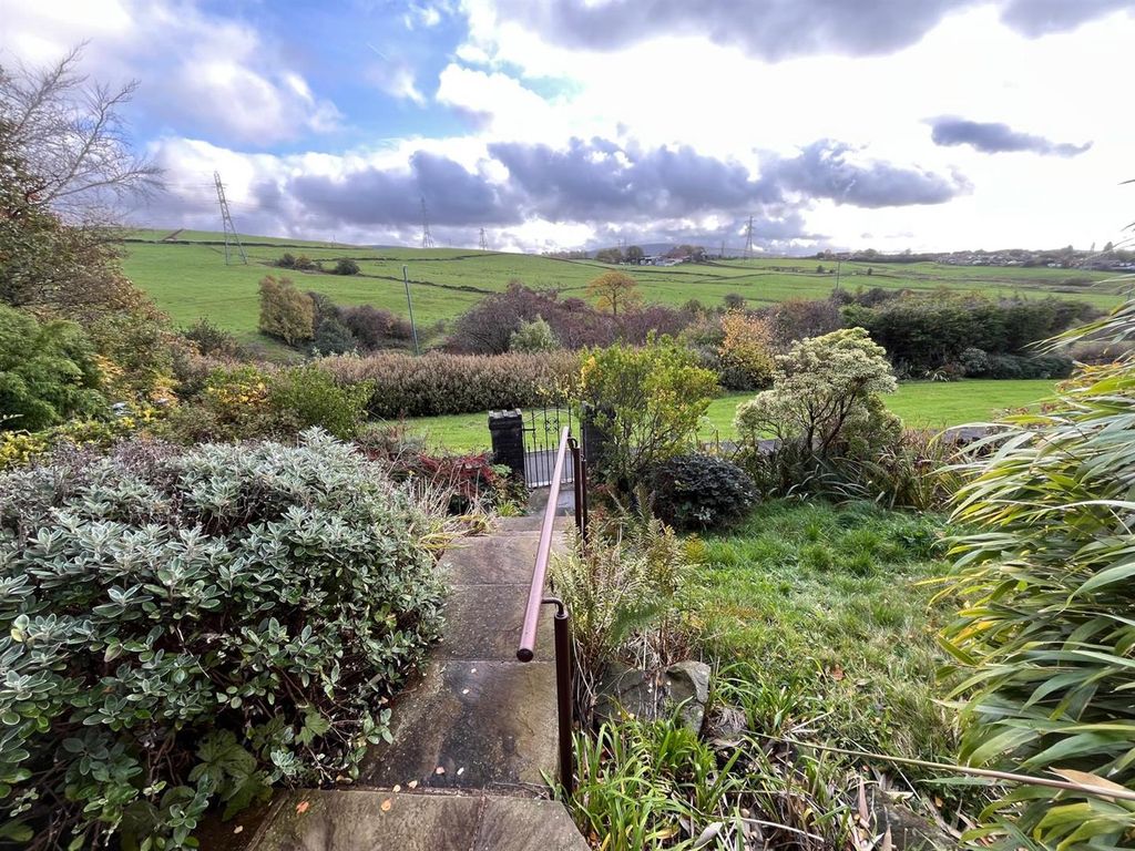 Property photo 2 of 13 Pm.Jpeg