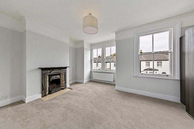 Property photo 2 of 11 Picture No. 18