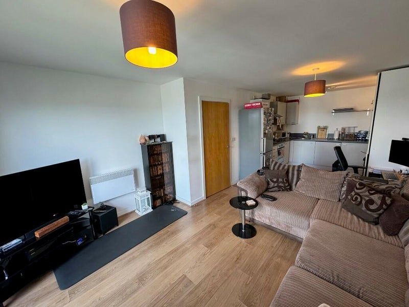Property photo 1 of 6
