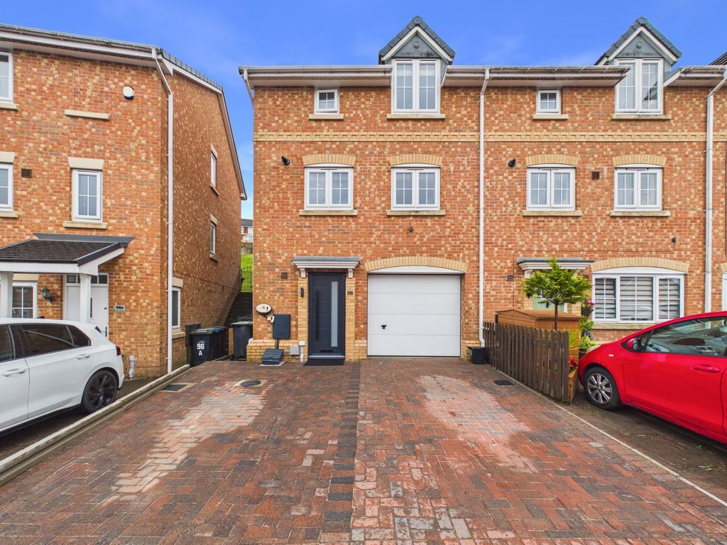 Property photo 1 of 16 External